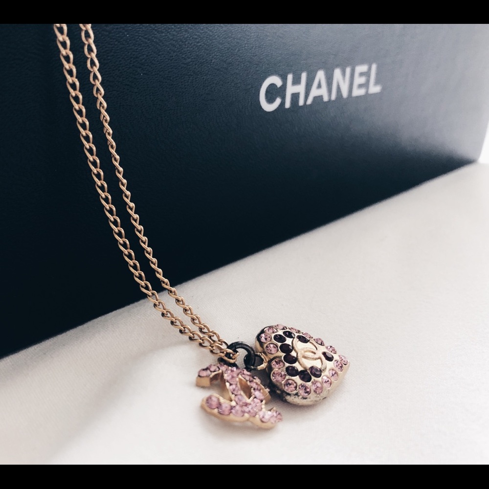 CHANEL Necklace